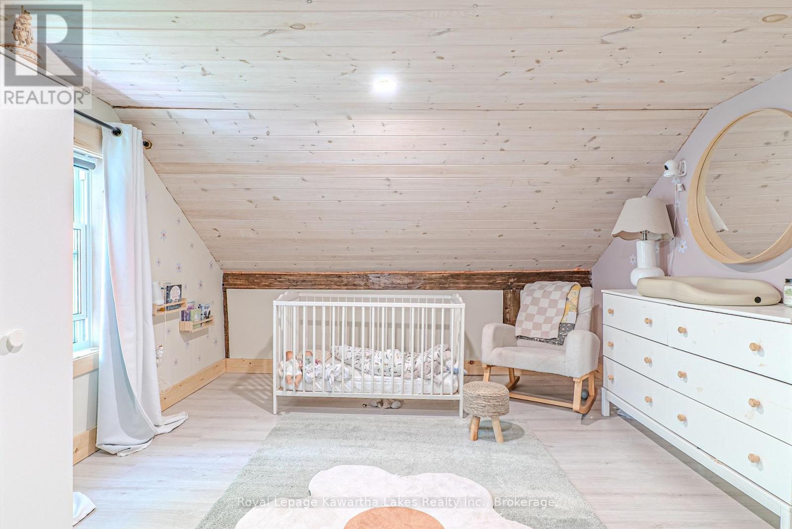112 ECHO BAY ROAD - 24