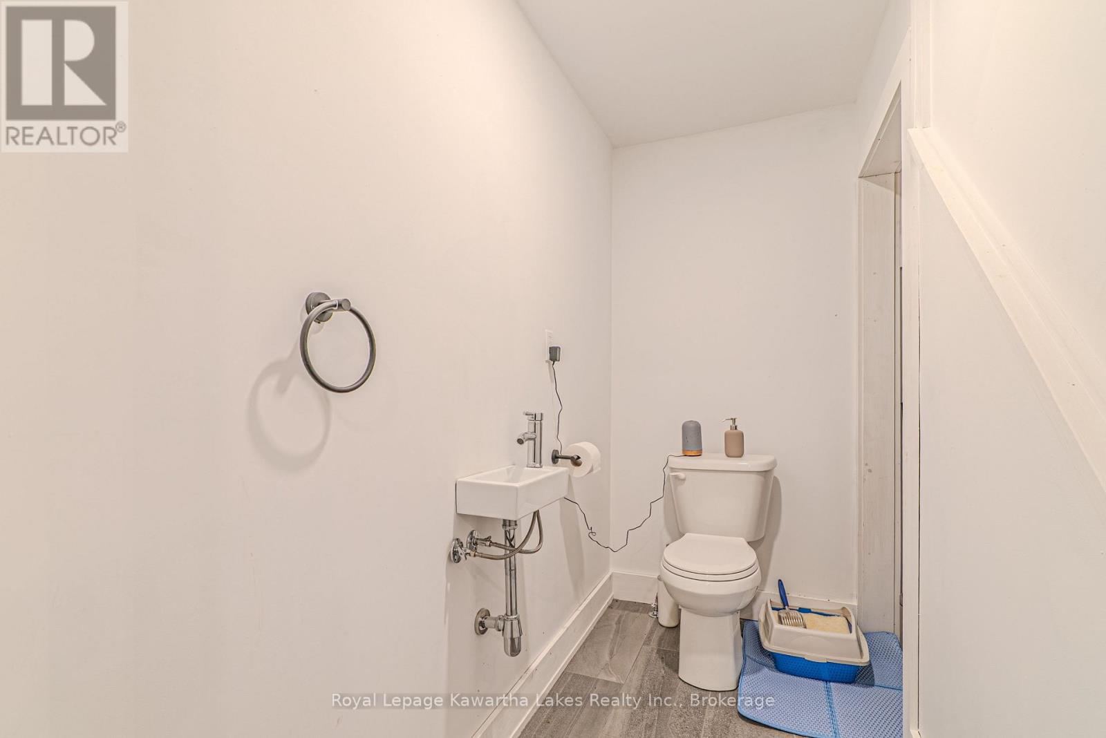 112 ECHO BAY ROAD - 25