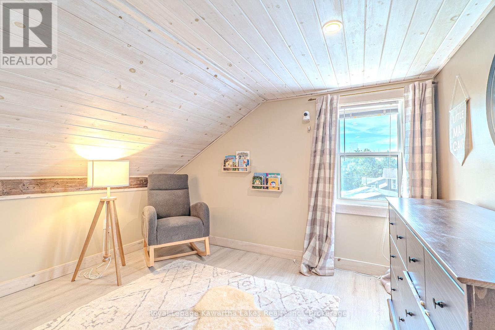 112 ECHO BAY ROAD - 26