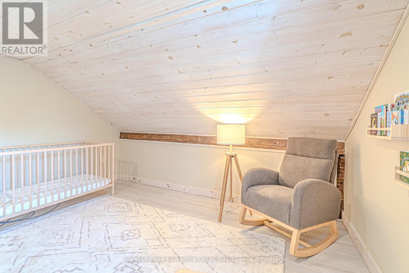 112 ECHO BAY ROAD - 27