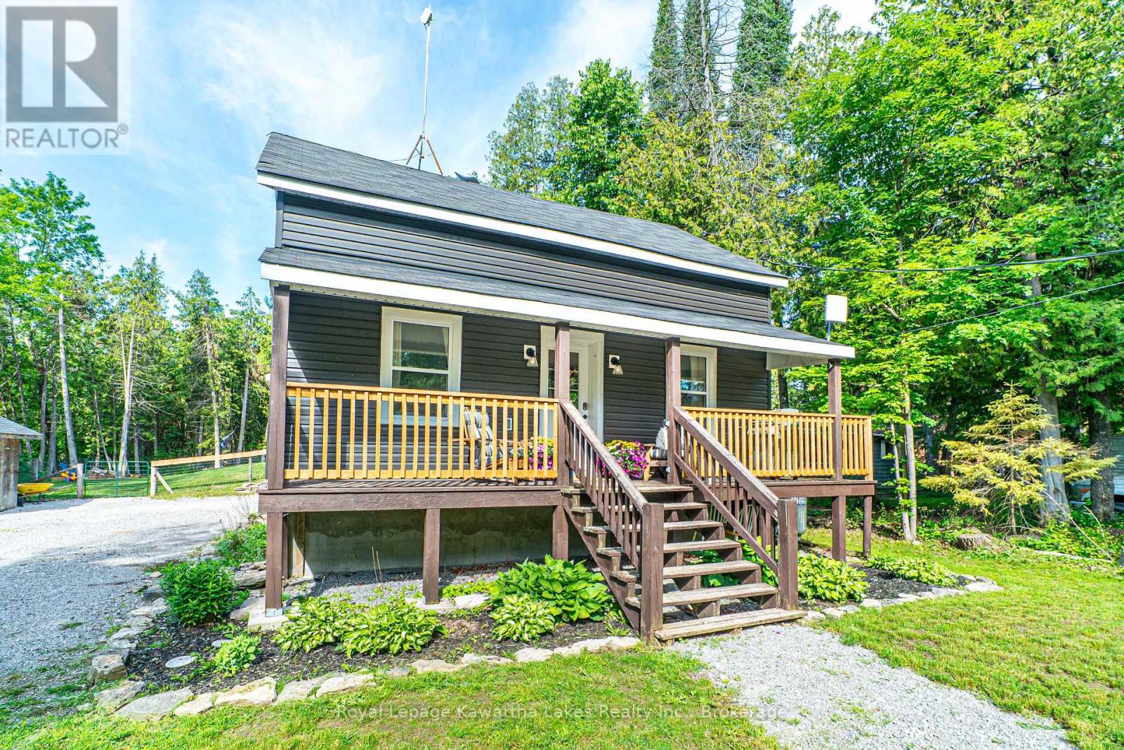 112 ECHO BAY ROAD - 5