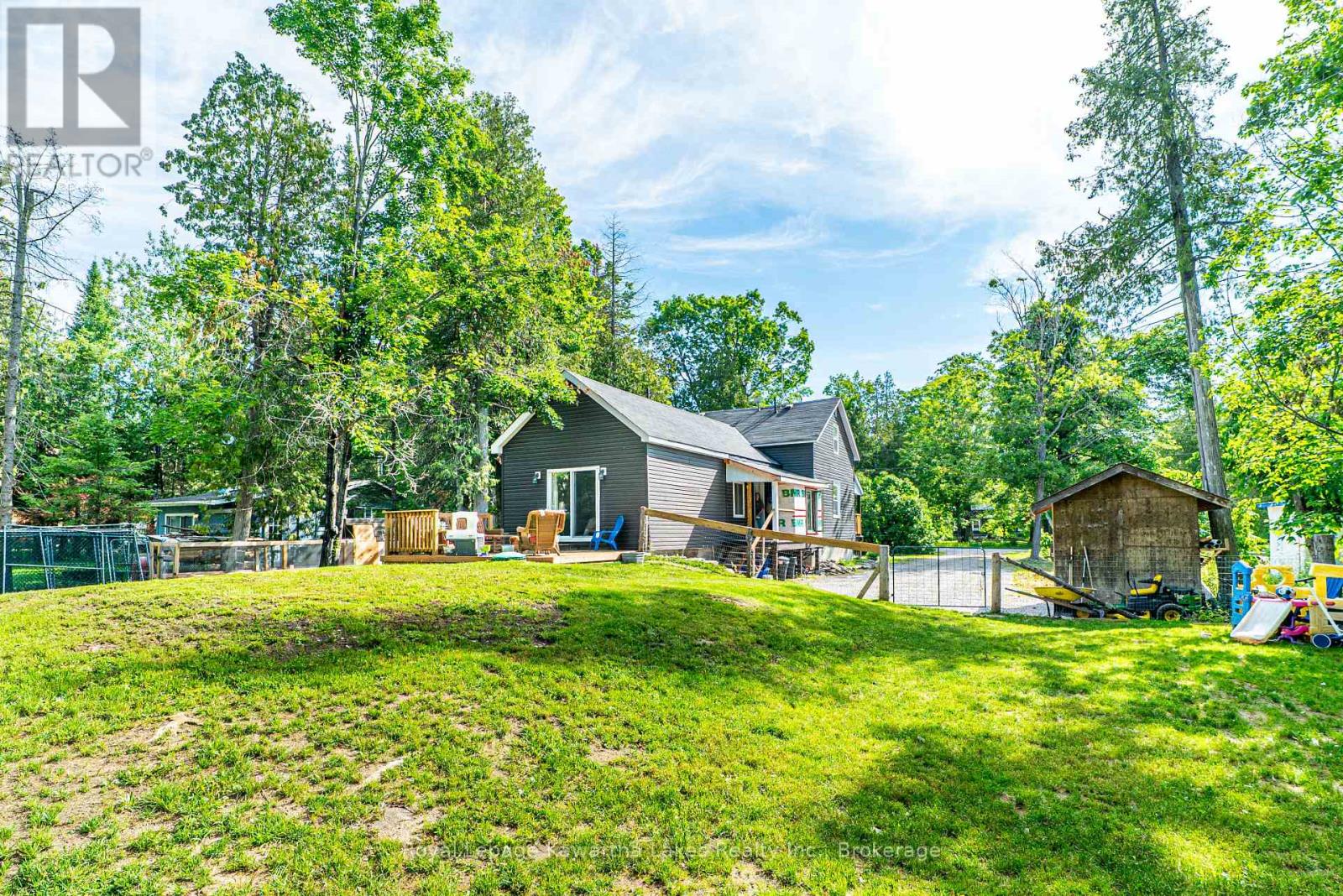 112 ECHO BAY ROAD - 9