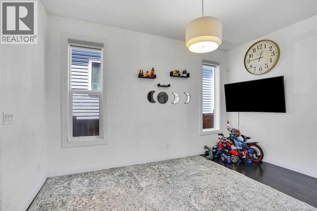 158 Redstone Common NE - 18