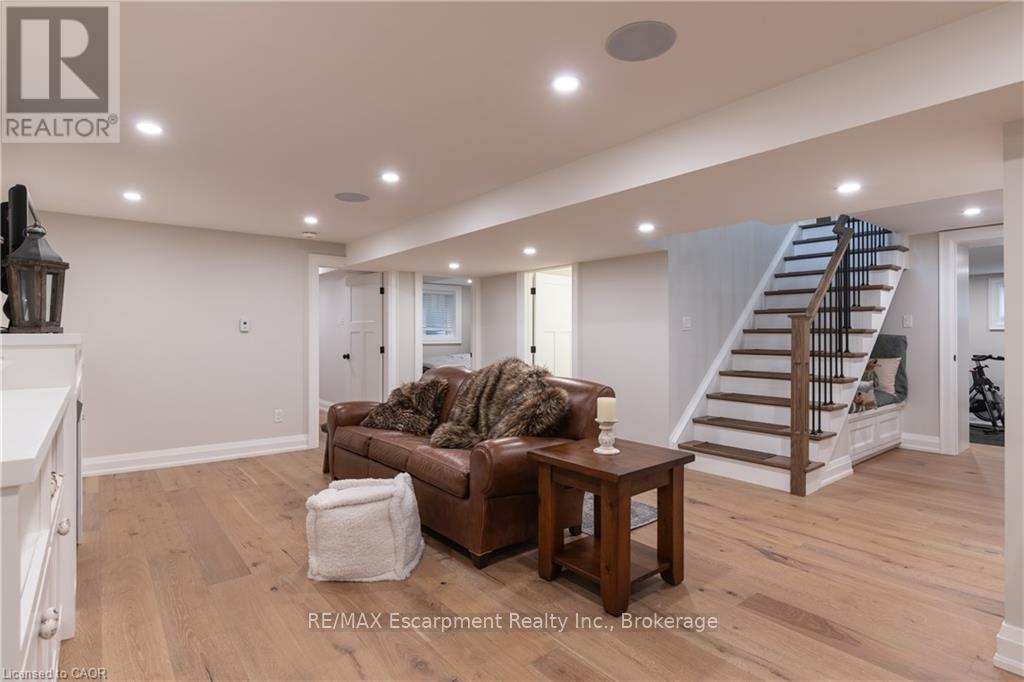 2195 COURTLAND DRIVE - 23