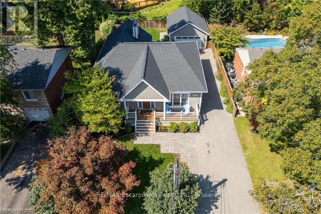 2195 COURTLAND DRIVE - 32