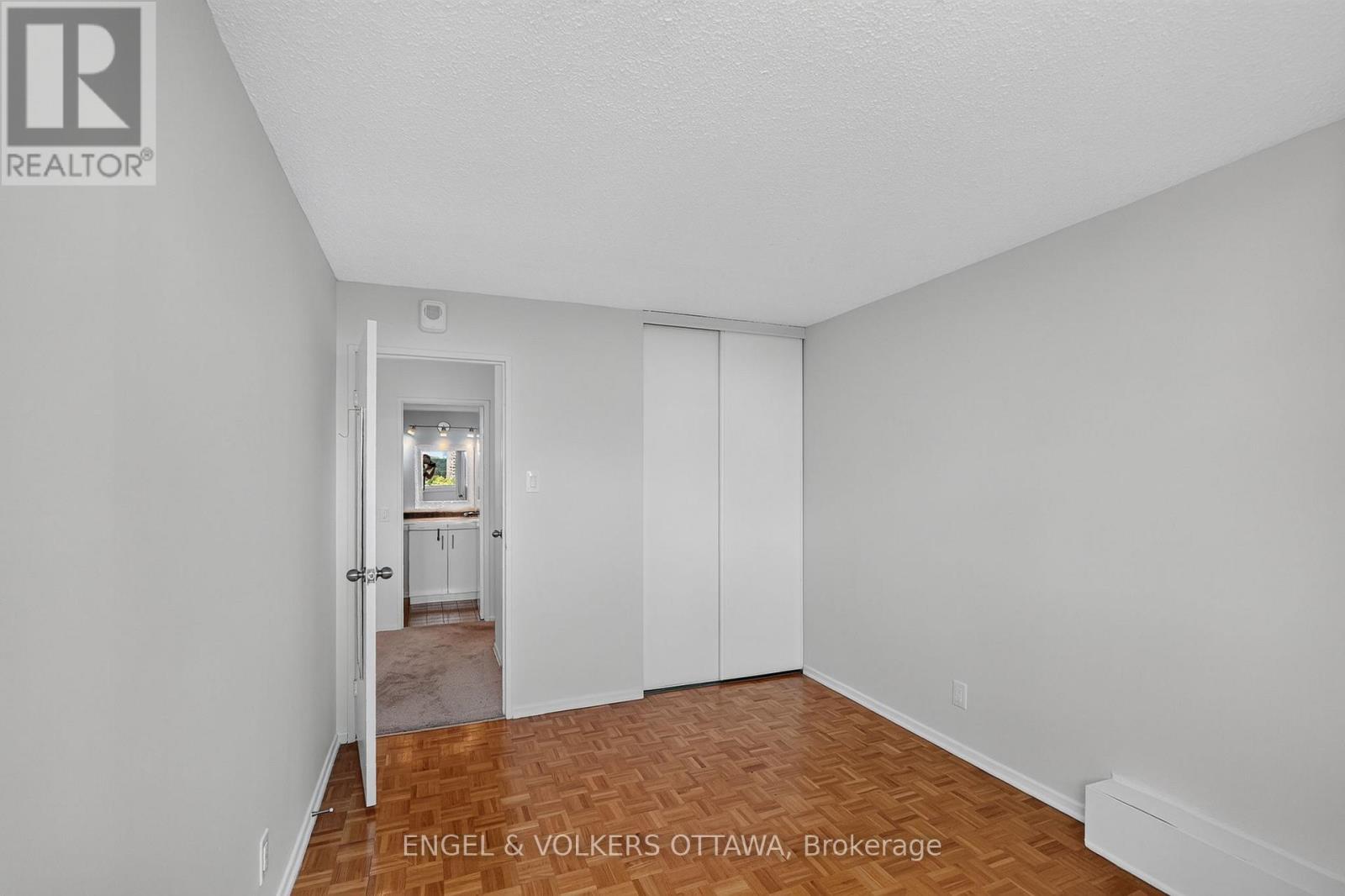 #1102 2625 REGINA STREET - 13