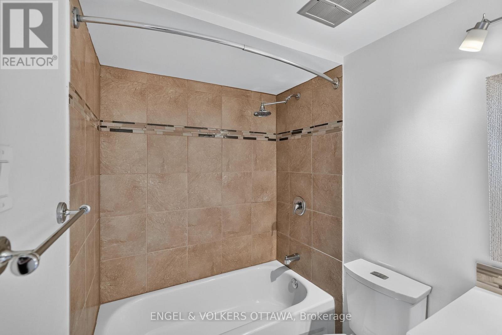 #1102 2625 REGINA STREET - 16