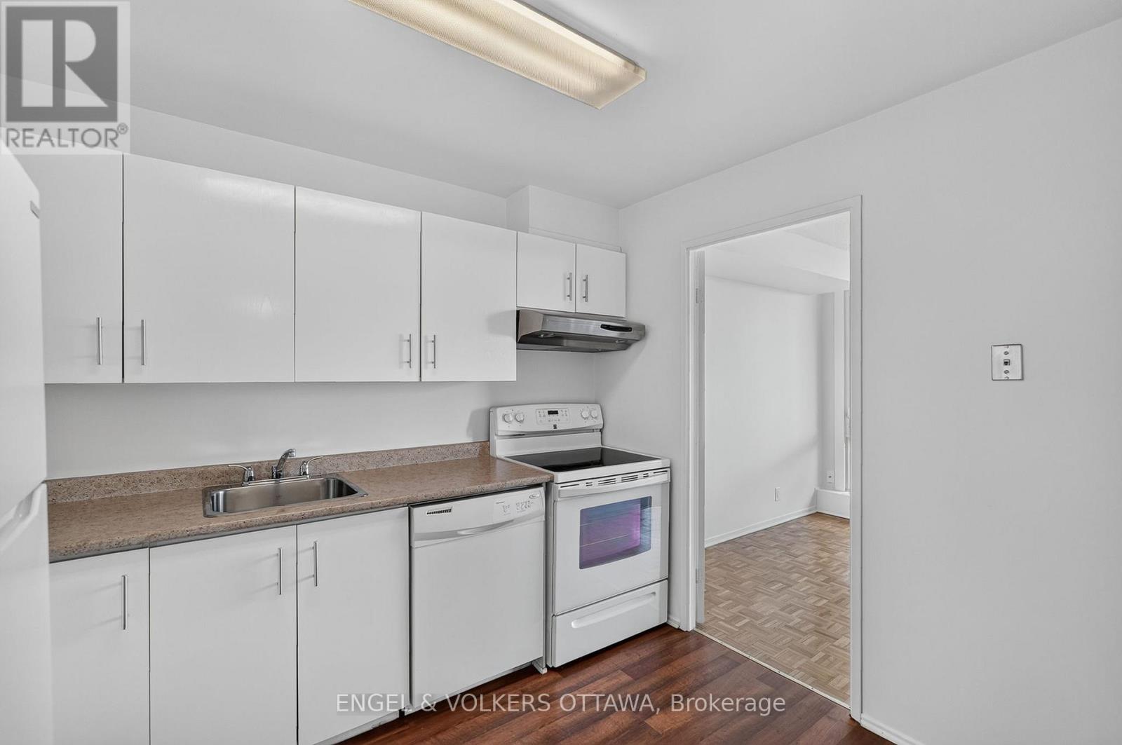 #1102 2625 REGINA STREET - 19