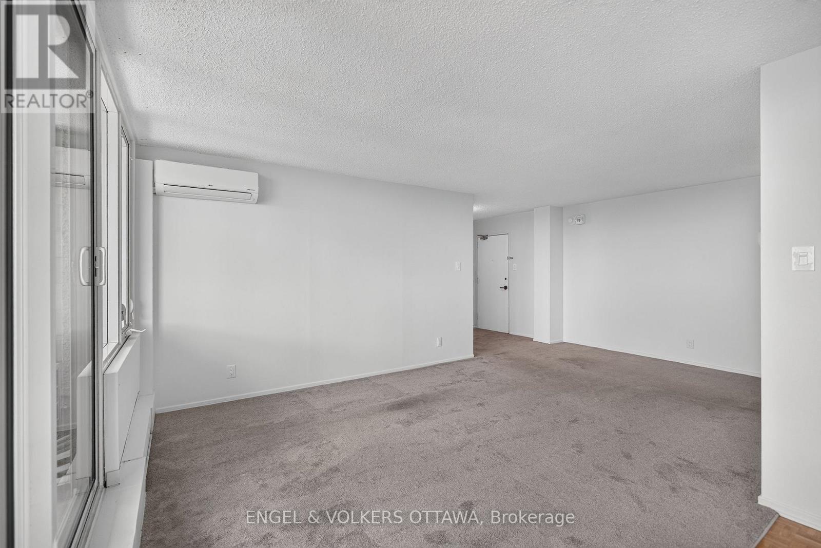 #1102 2625 REGINA STREET - 21