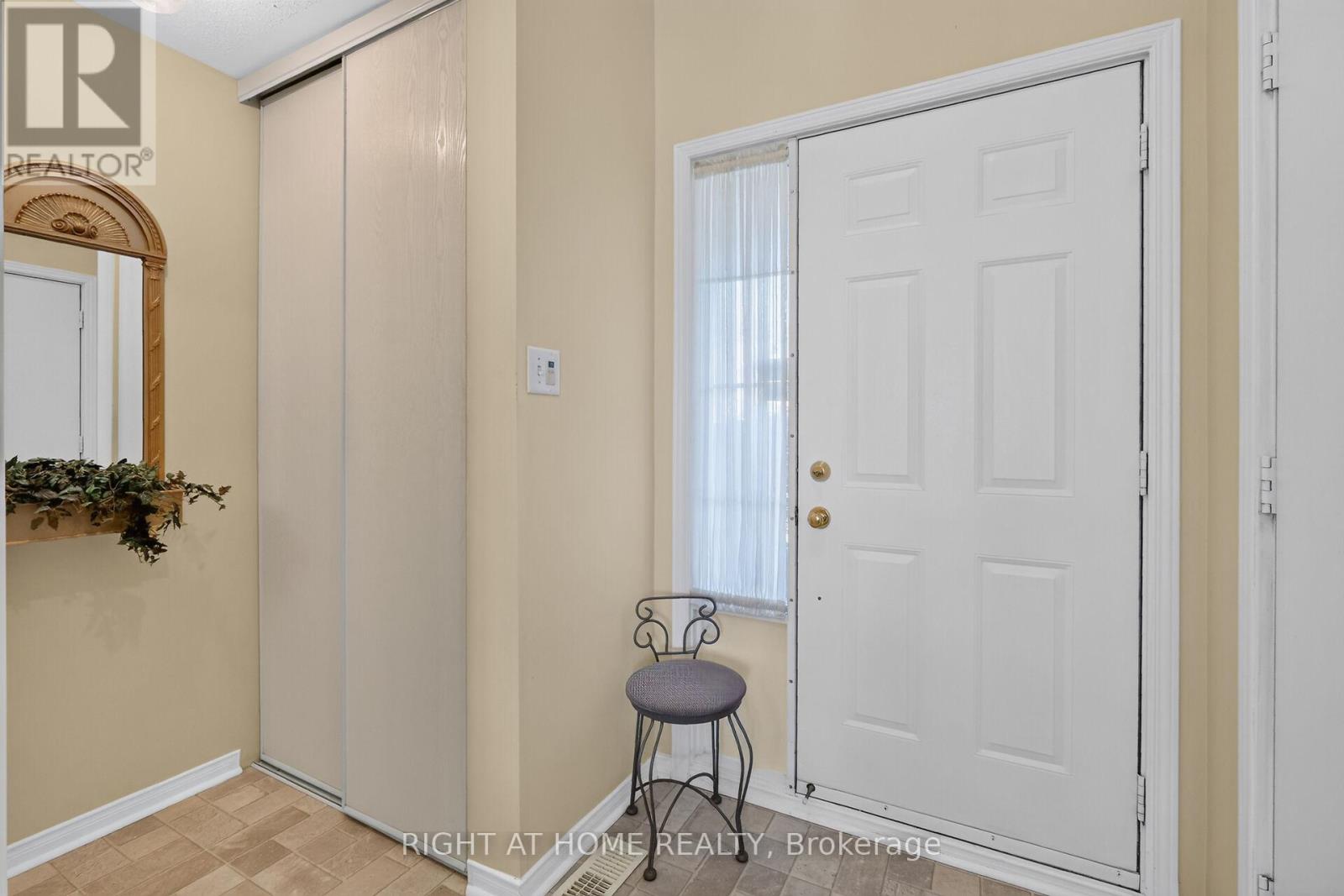 3 Bed, 3 Bath House for Sale in Ottawa – 6165 ARBOURWOOD DRIVE, Ottawa – MLS# X13486260 - Image 2