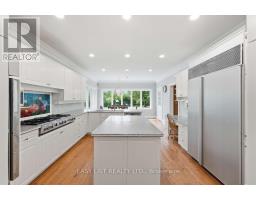 28 Marchbrook Circle, Ottawa, ON K2W1A1 Photo 15