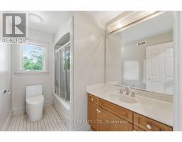 28 Marchbrook Circle, Ottawa, ON K2W1A1 Photo 27
