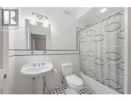 28 Marchbrook Circle, Ottawa, ON K2W1A1 Photo 42