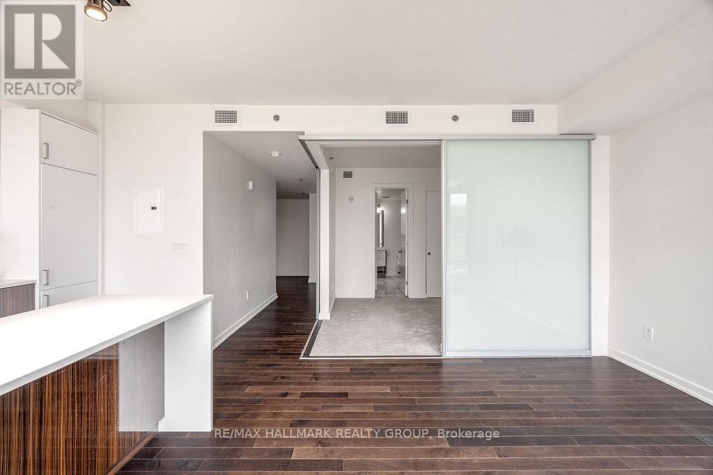 1 Bed, 1 Bath Apartment for Rent in Ottawa – 701 – 300 LISGAR STREET, Ottawa – MLS# X13486330 - Image 12