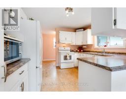 Laundry room - 17 Maric Trail, North Grenville, ON K0G1J0 Photo 12