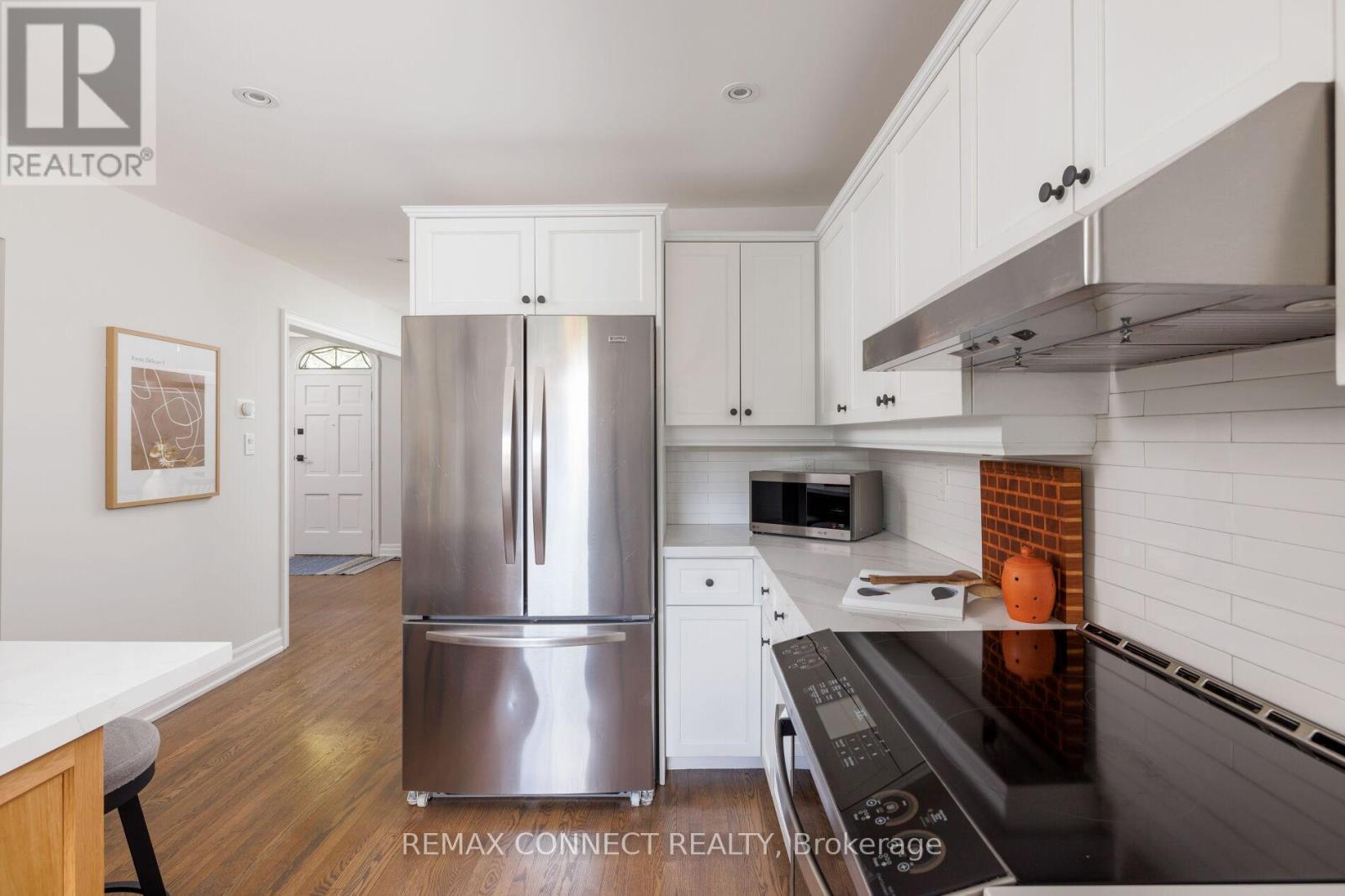 52 ANGUS DRIVE - 18