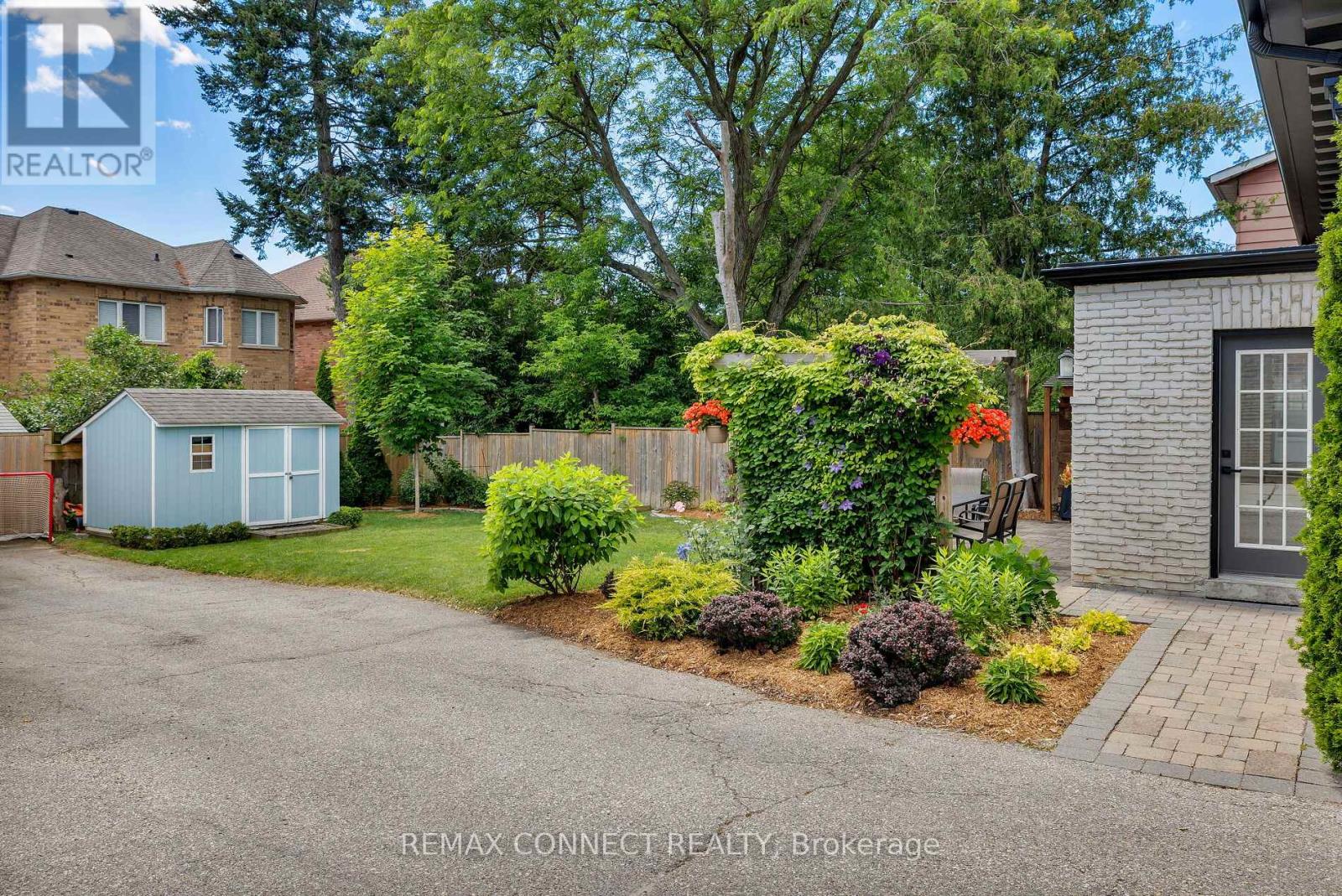 52 ANGUS DRIVE - 44