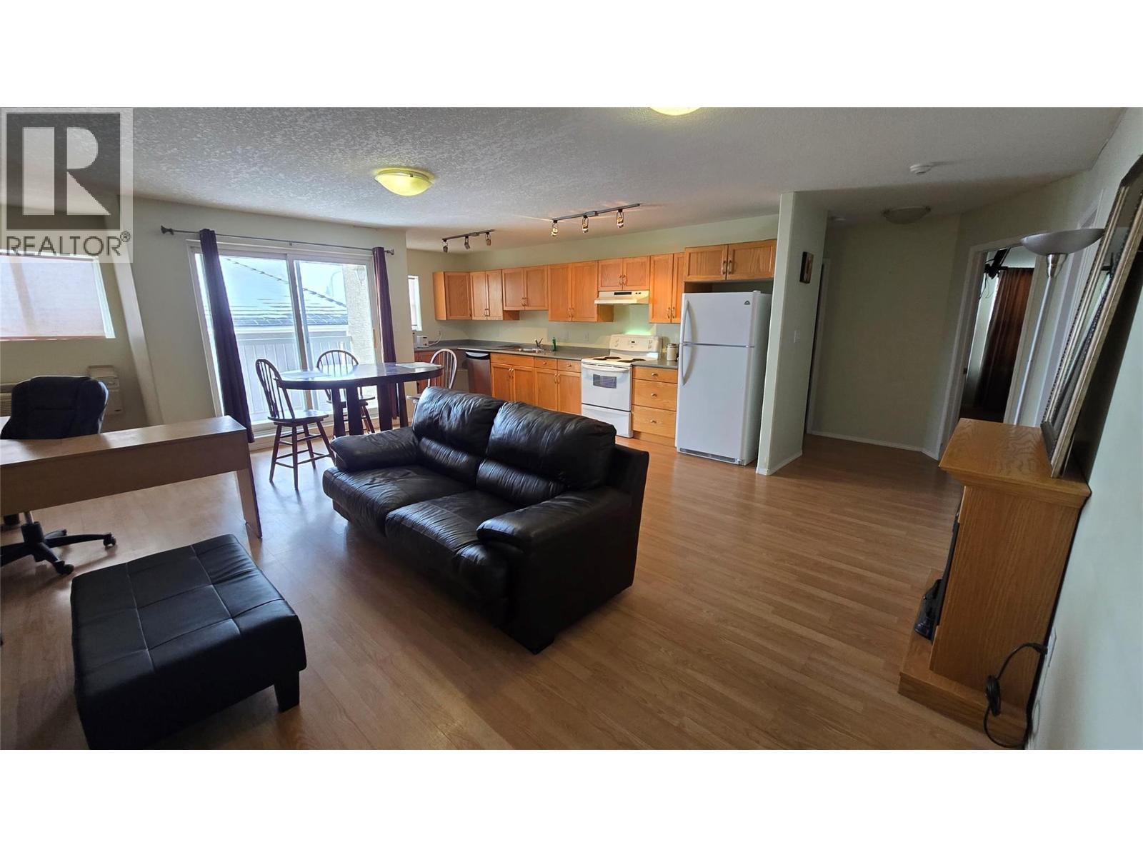 12004 8 Street, Dawson Creek — photo 31