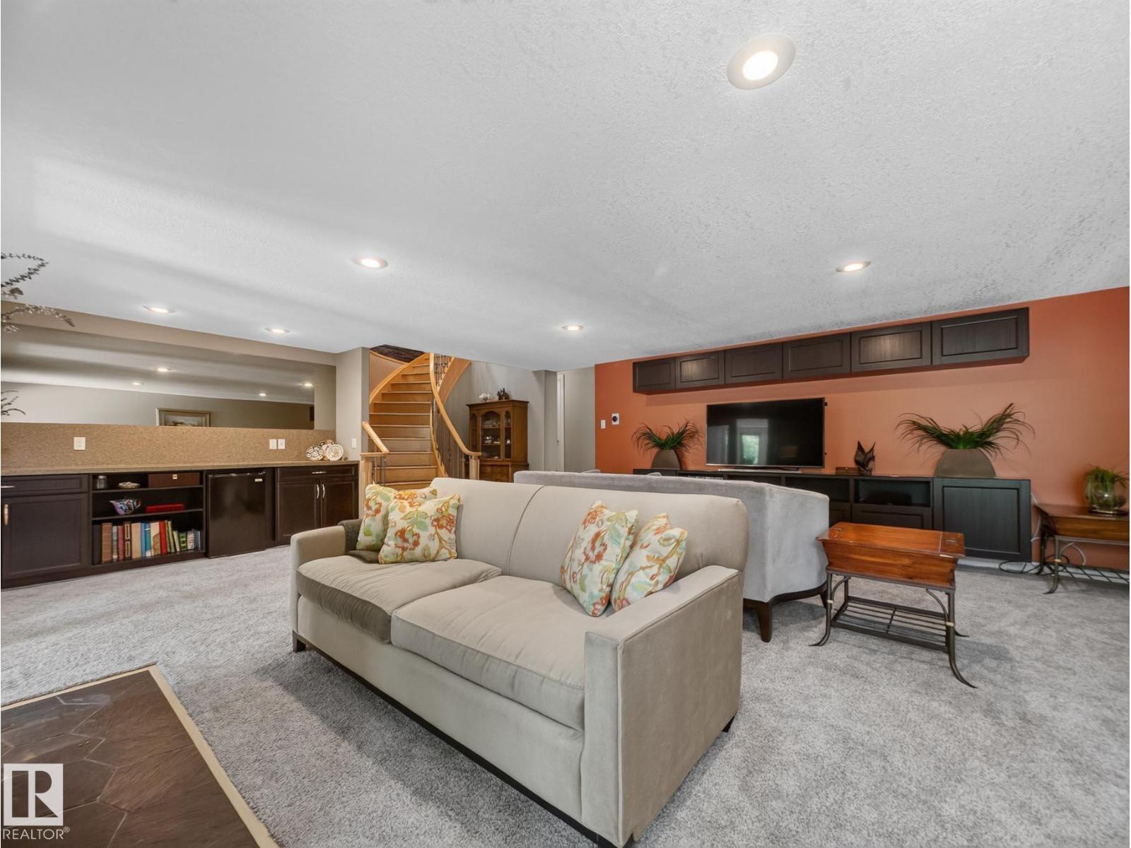 4 Gould PL — photo 34