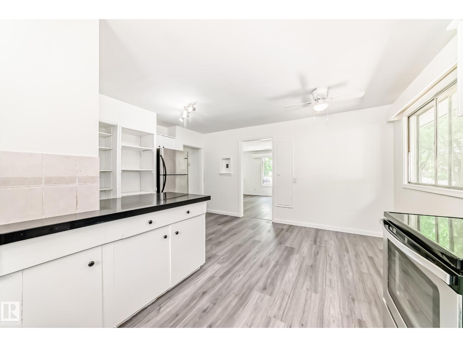 11937 39 ST NW NW — photo 11