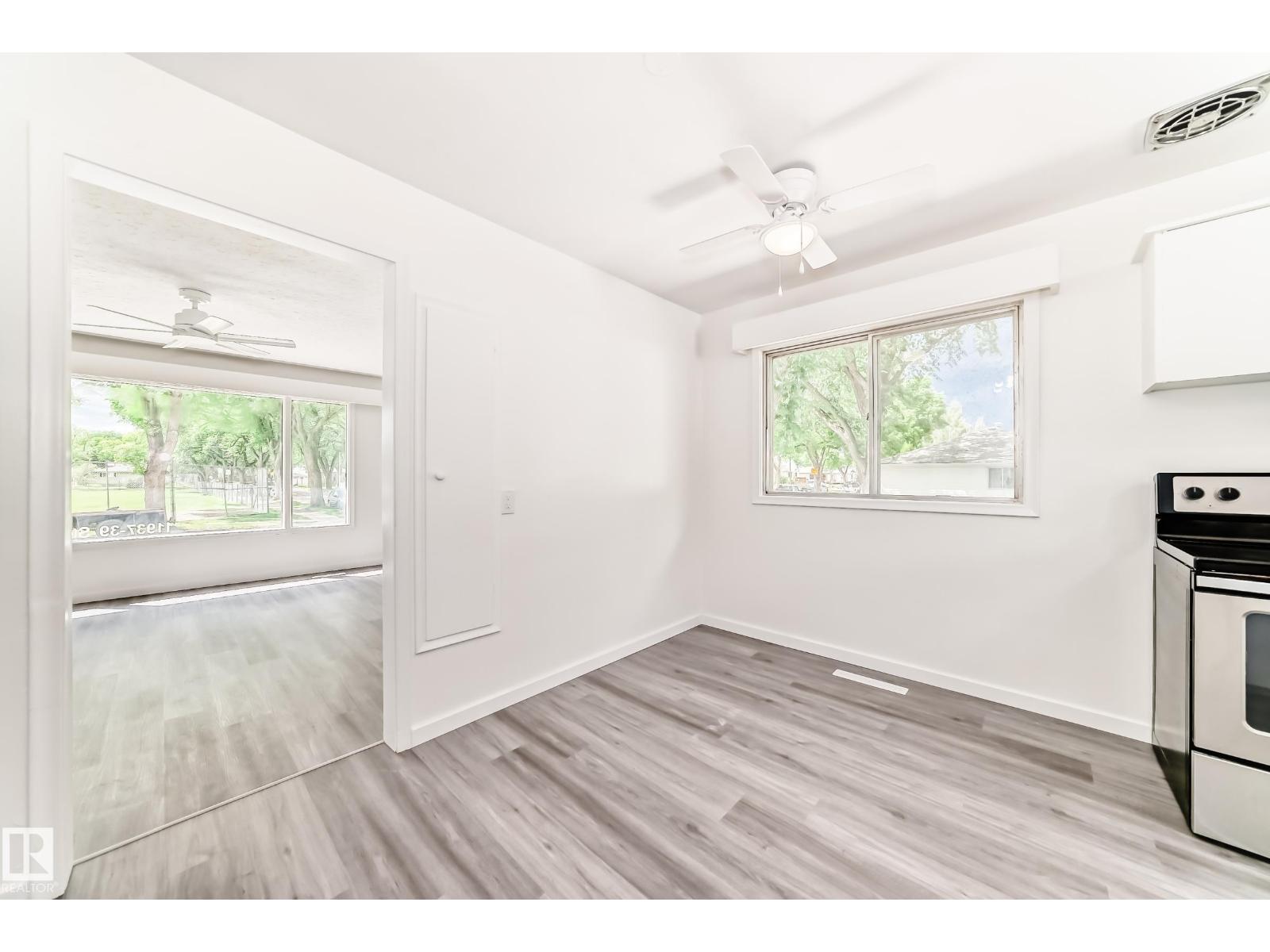 11937 39 ST NW NW — photo 16