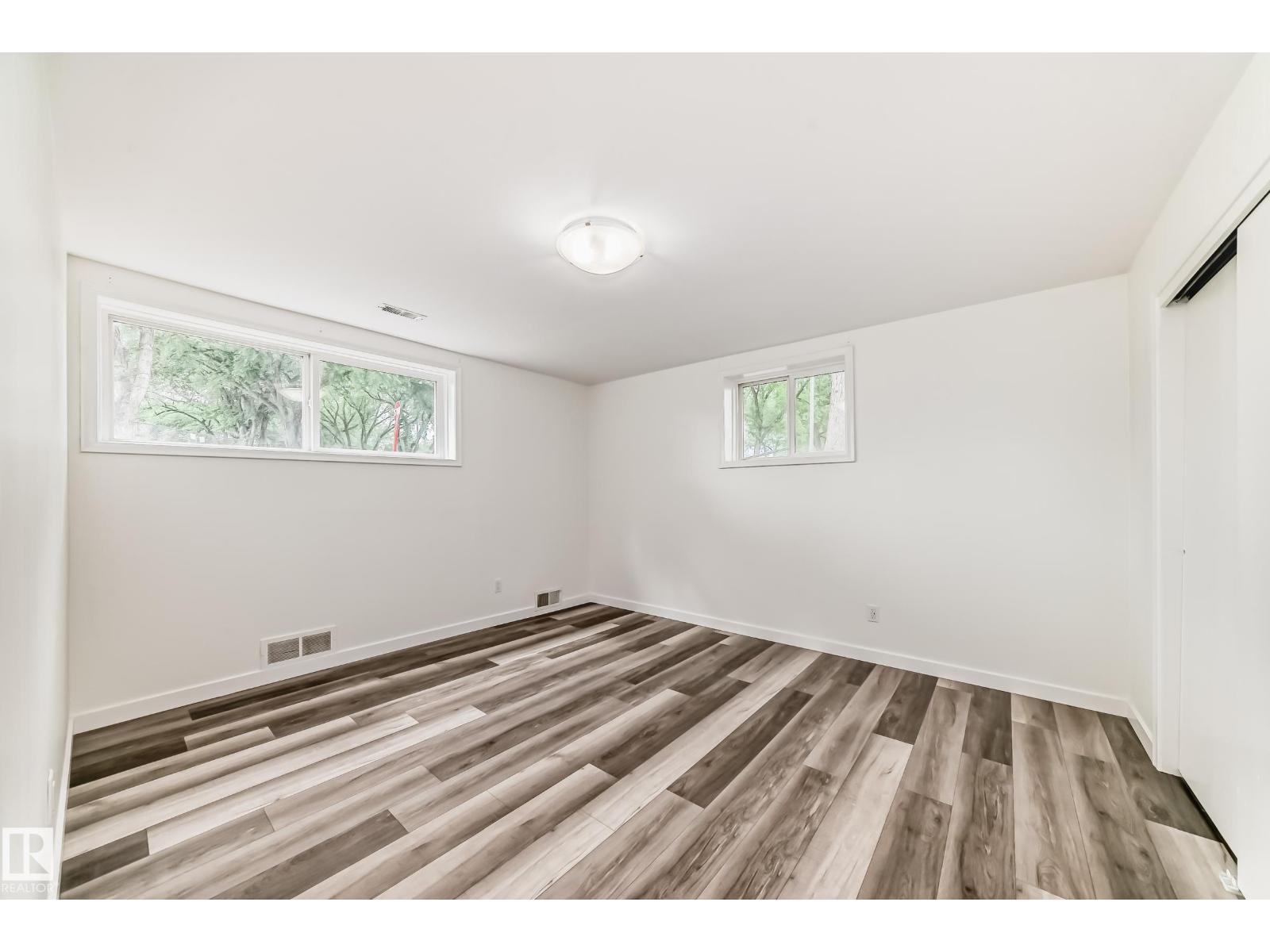 11937 39 ST NW NW — photo 41