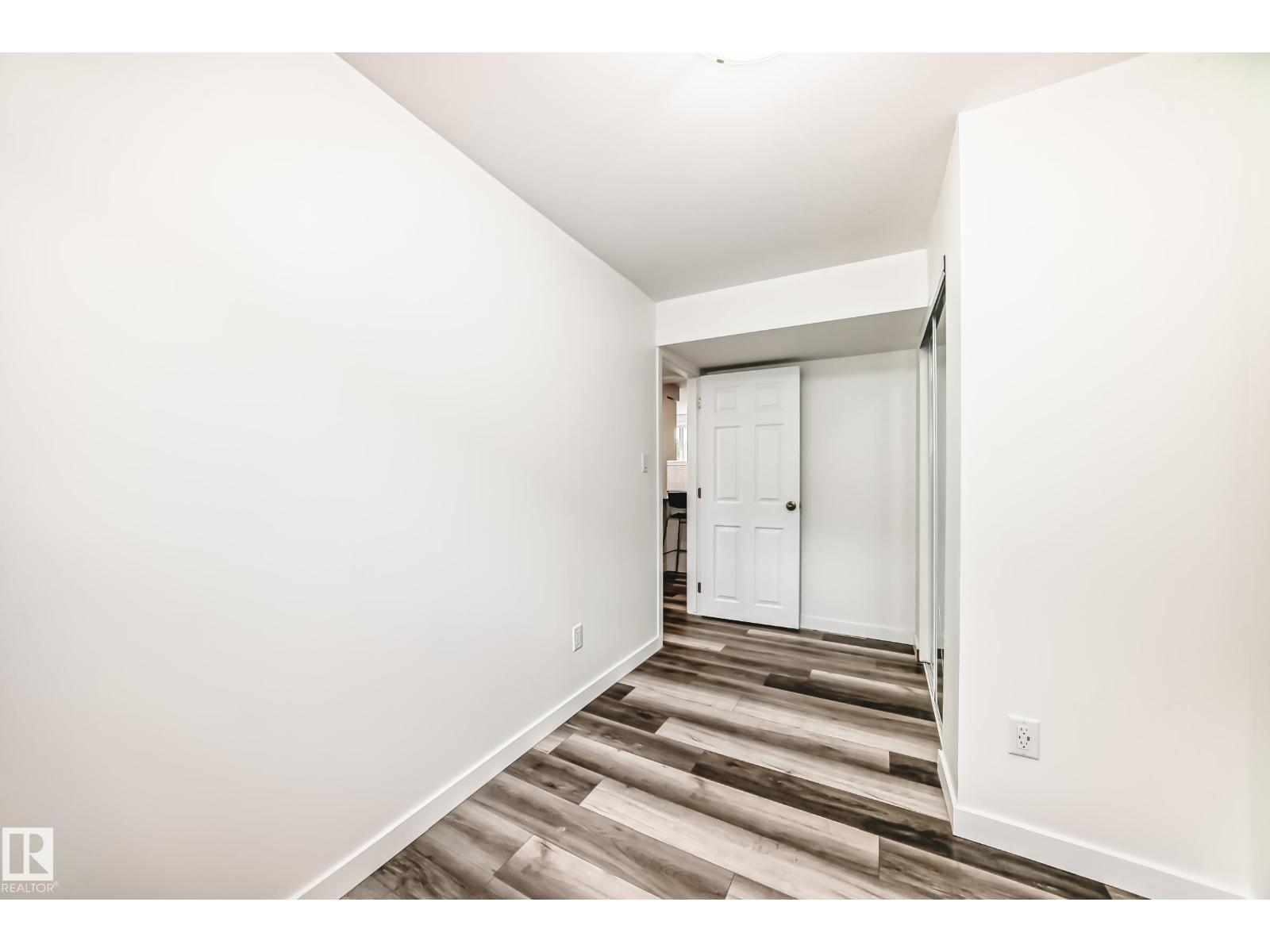 11937 39 ST NW NW — photo 44