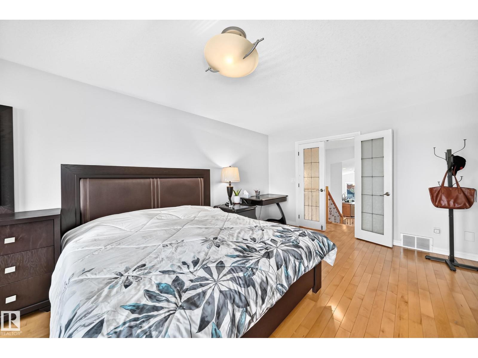 8517 156 AV NW — photo 12