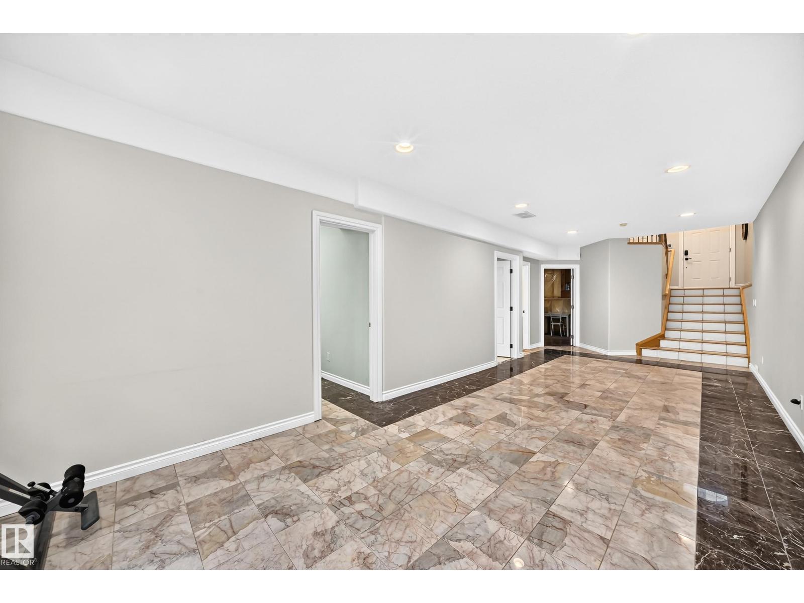8517 156 AV NW — photo 22