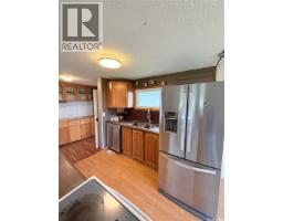 3pc Ensuite bath - 151-201 37 Highway, Shaunavon, SK S0N2M0 Photo 7