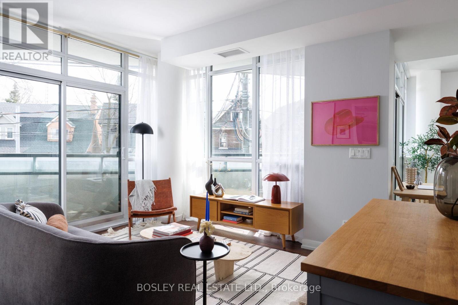 #209 36 HOWARD PARK AVENUE - 30