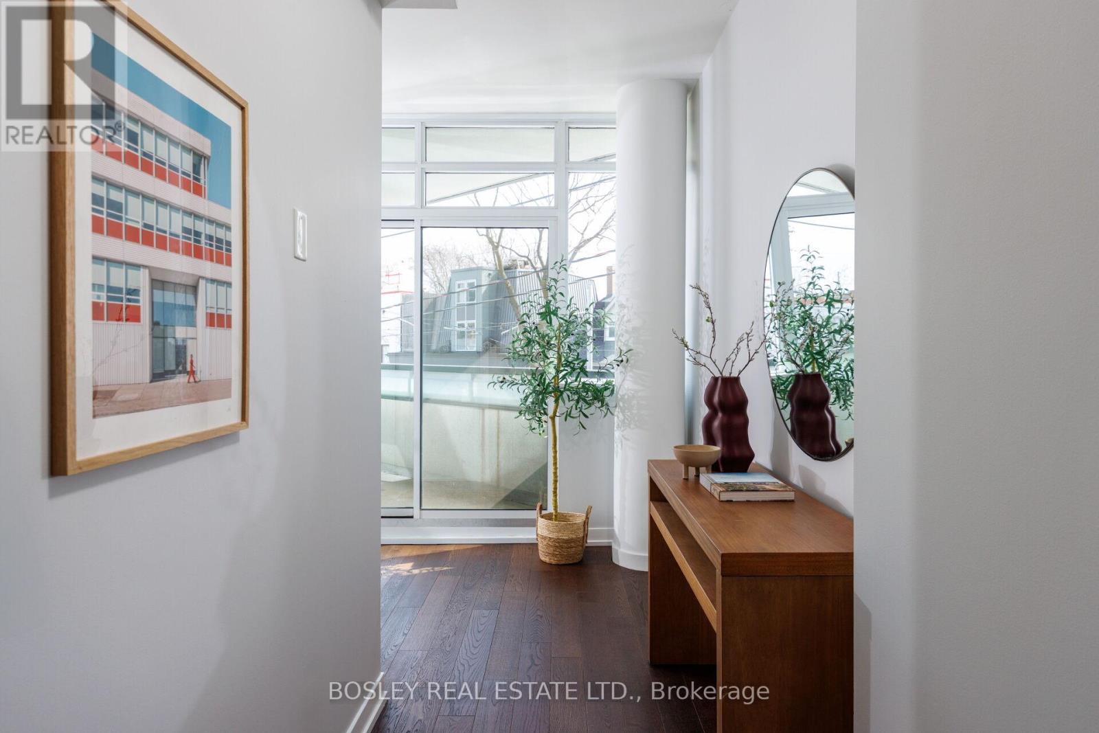 #209 36 HOWARD PARK AVENUE - 31