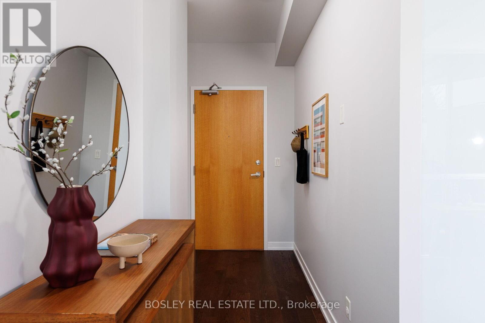 #209 36 HOWARD PARK AVENUE - 36