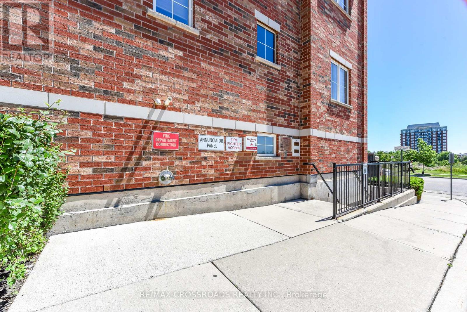 #19 51 HAYS BOULEVARD - 34