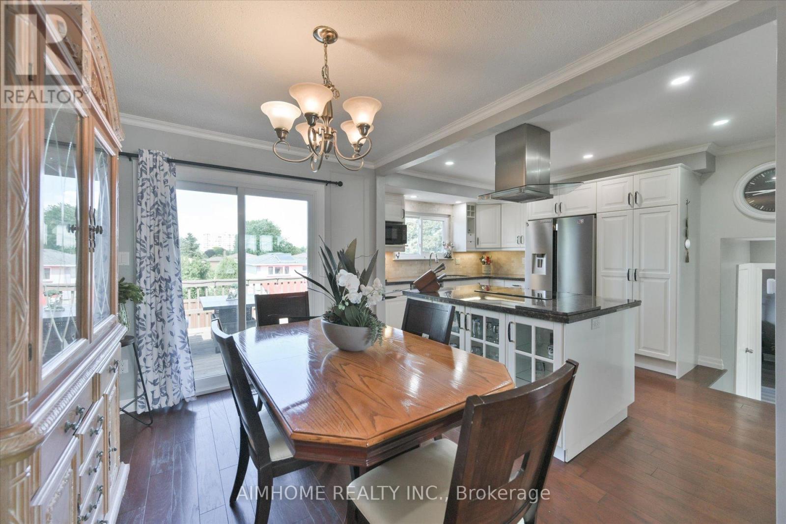 232 MCMURCHY AVENUE - 10