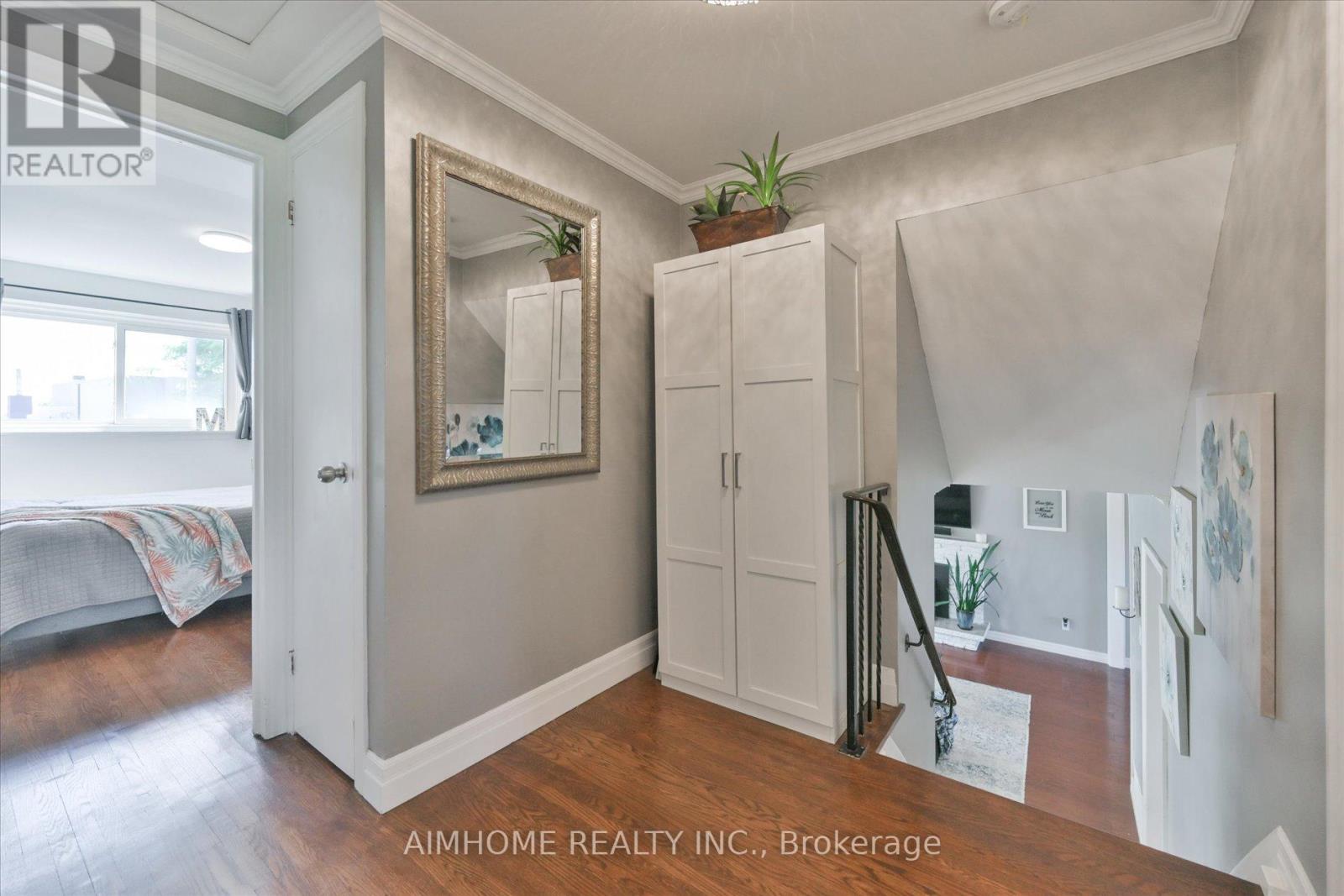 232 MCMURCHY AVENUE - 18