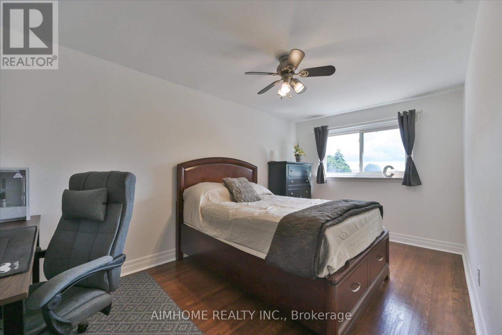 232 MCMURCHY AVENUE - 21