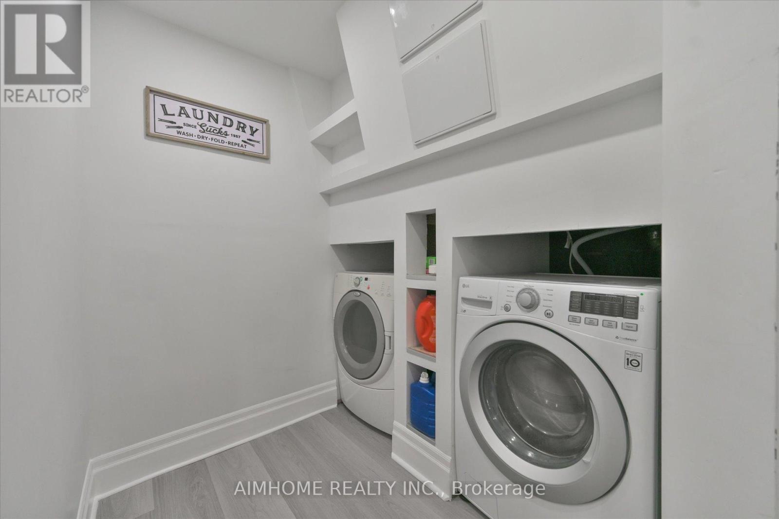 232 MCMURCHY AVENUE - 31