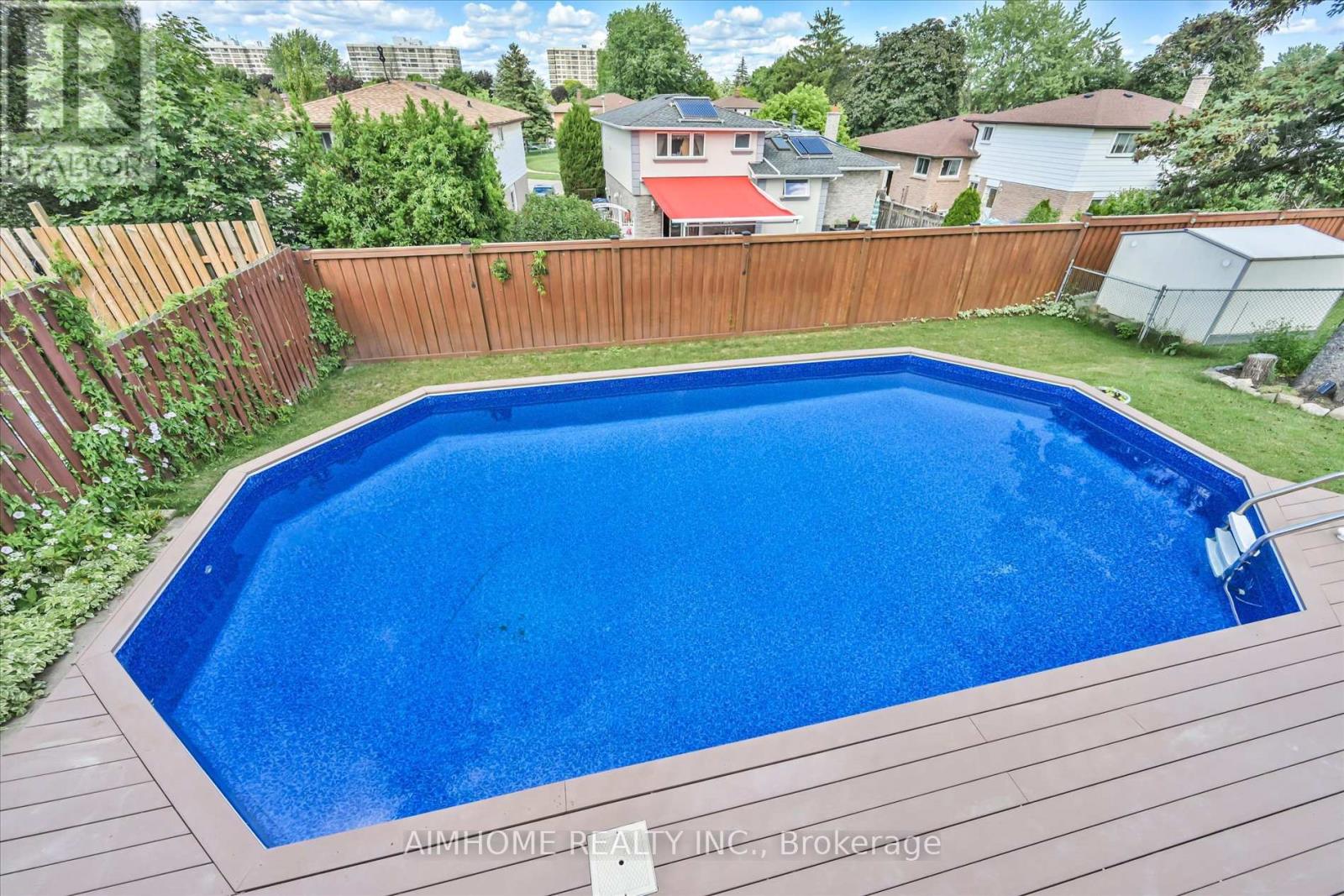 232 MCMURCHY AVENUE - 33