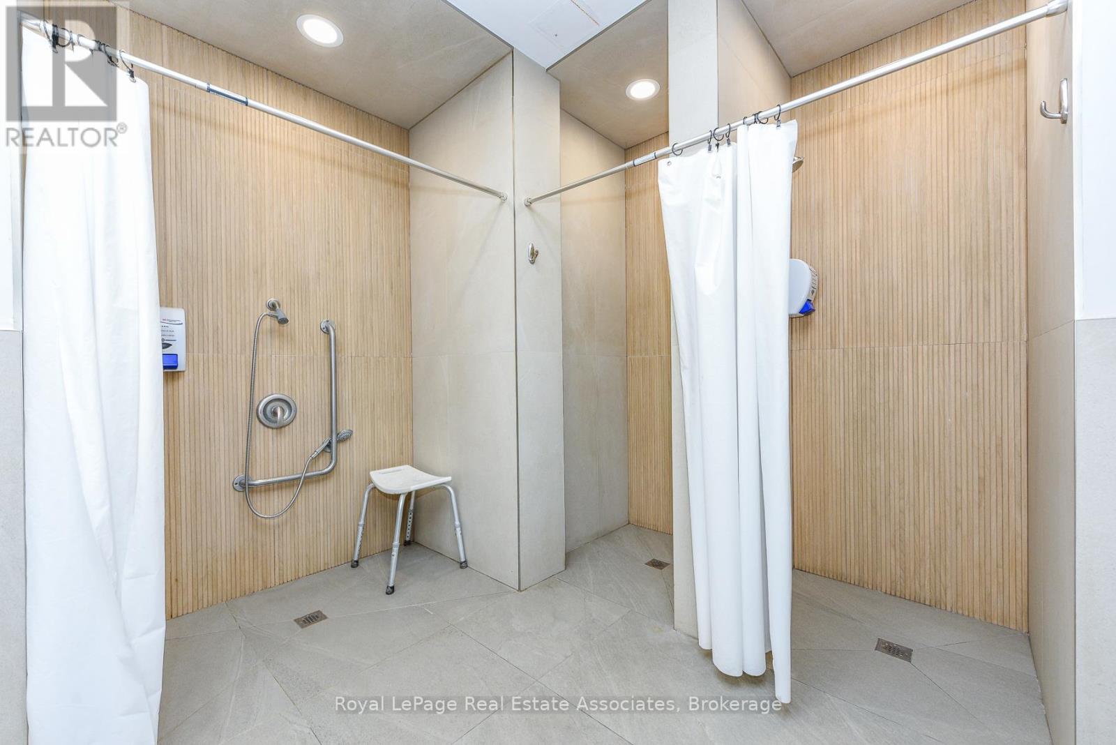 #710 4879 KIMBERMOUNT AVENUE - 28
