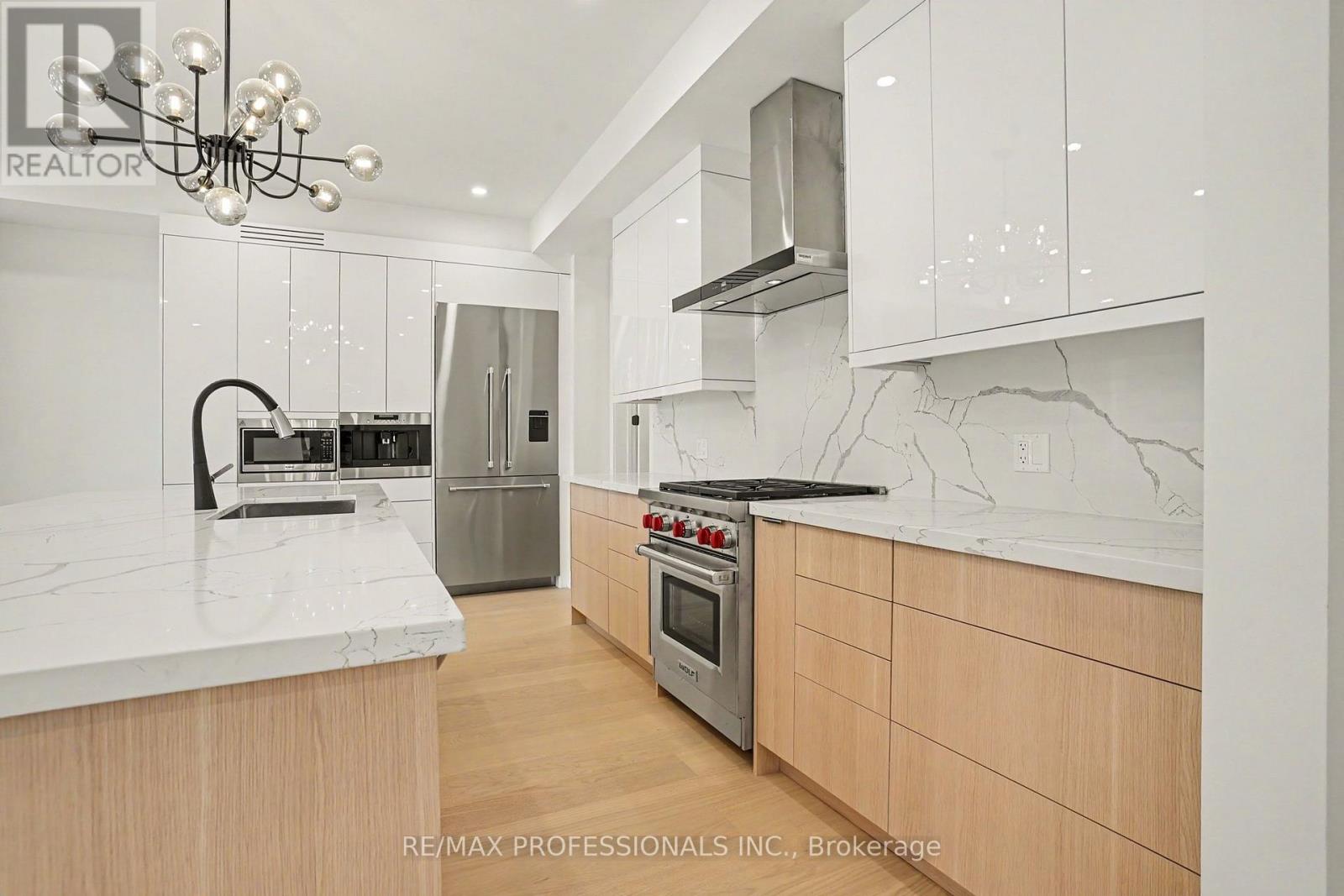 14 KENTROYAL DRIVE - 14