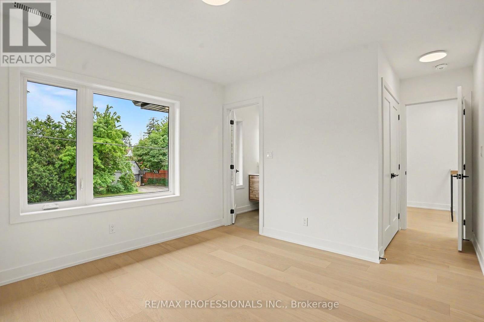 14 KENTROYAL DRIVE - 18