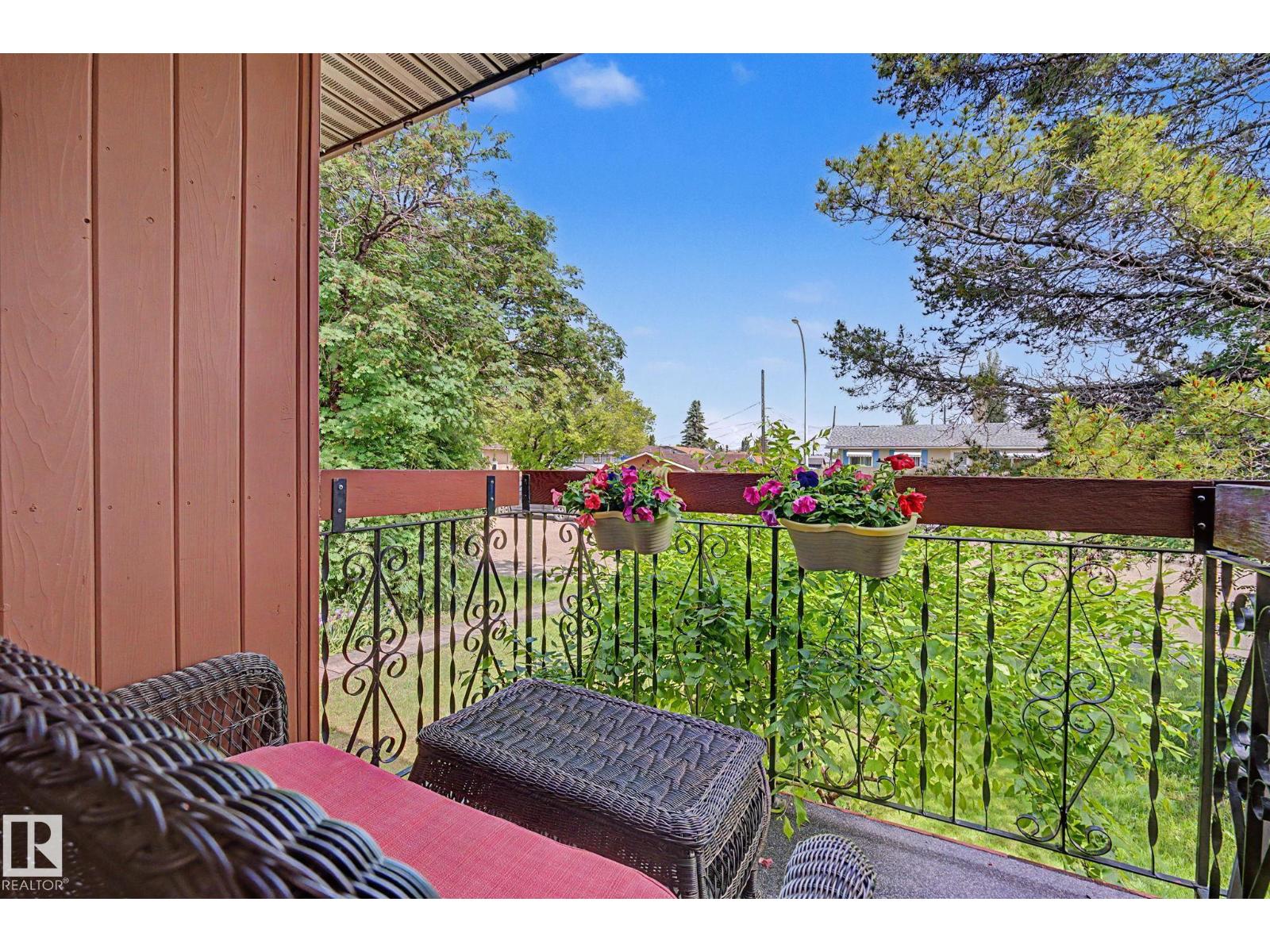 10242 161 ST NW - 38