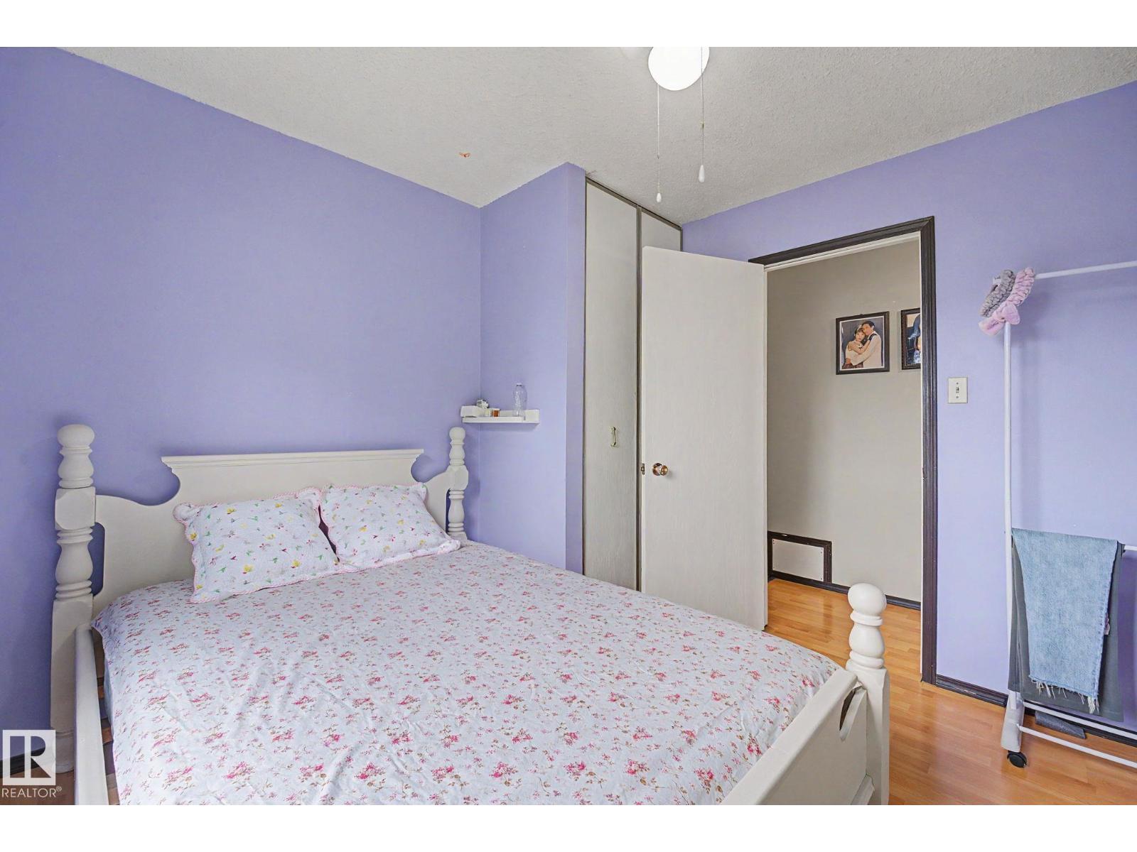 10242 161 ST NW - 20