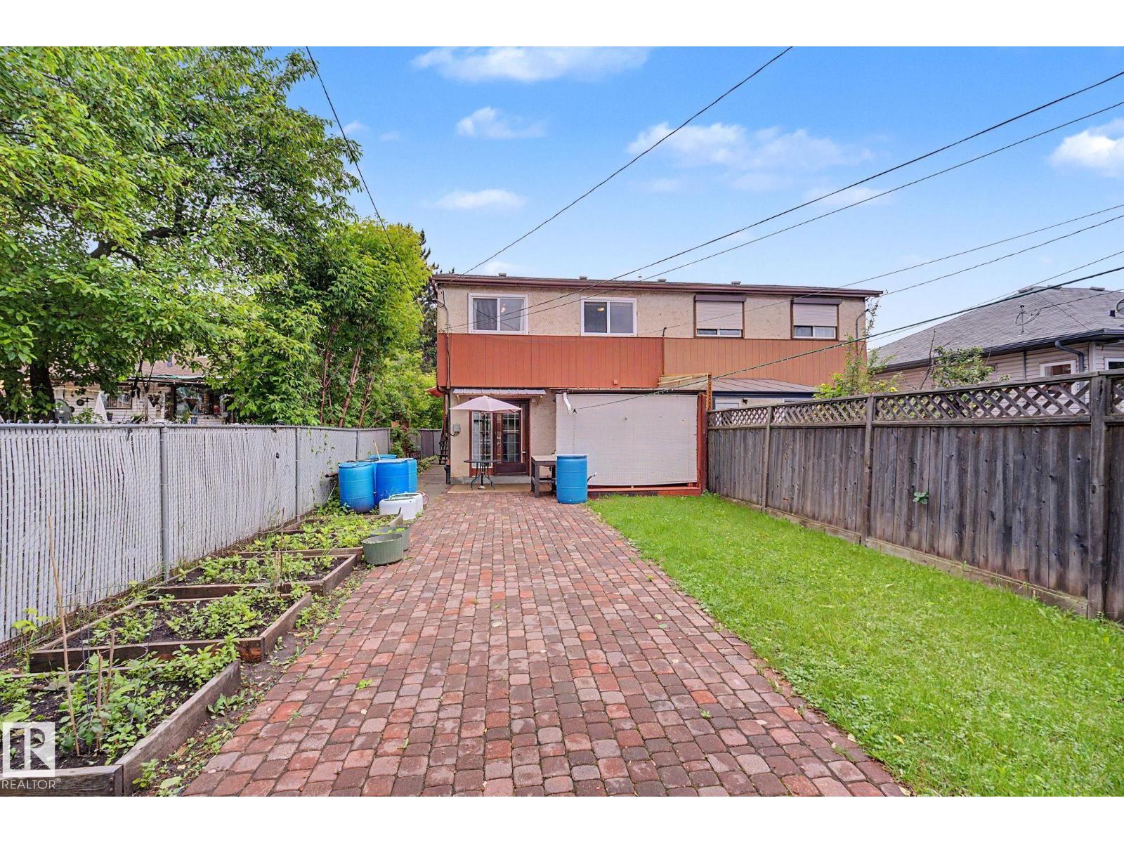 10242 161 ST NW - 42