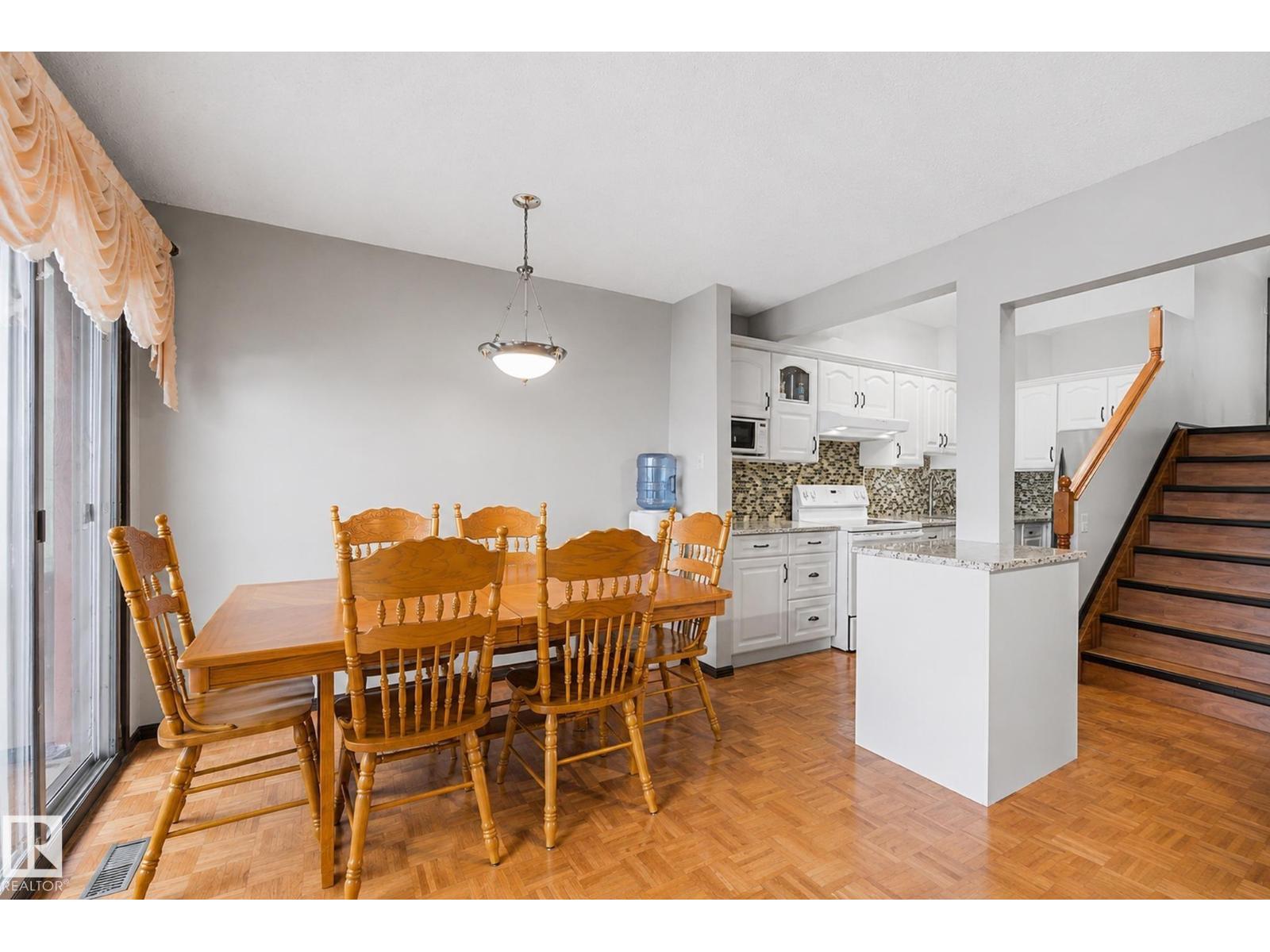 10242 161 ST NW - 12