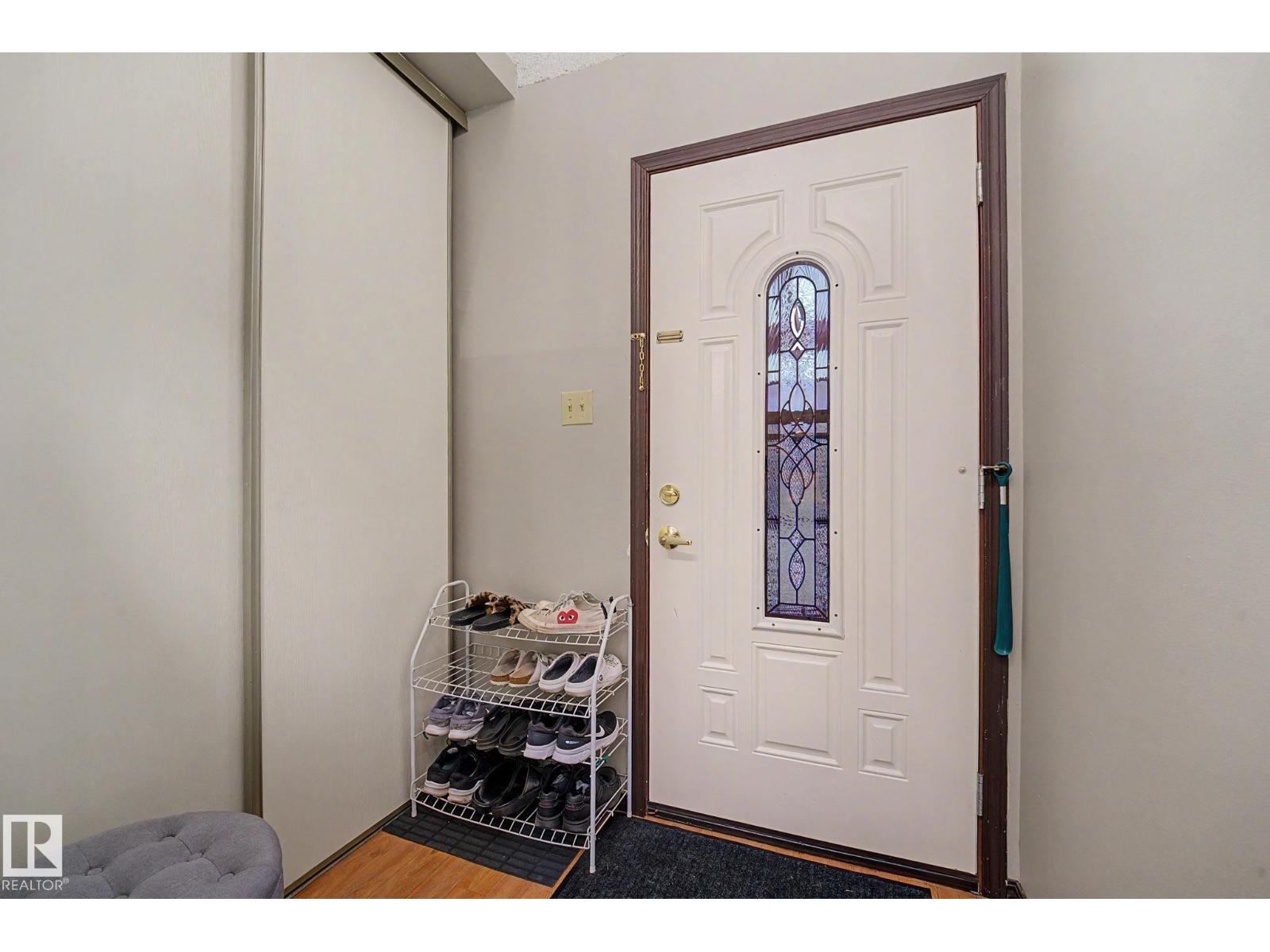 10242 161 ST NW - 7
