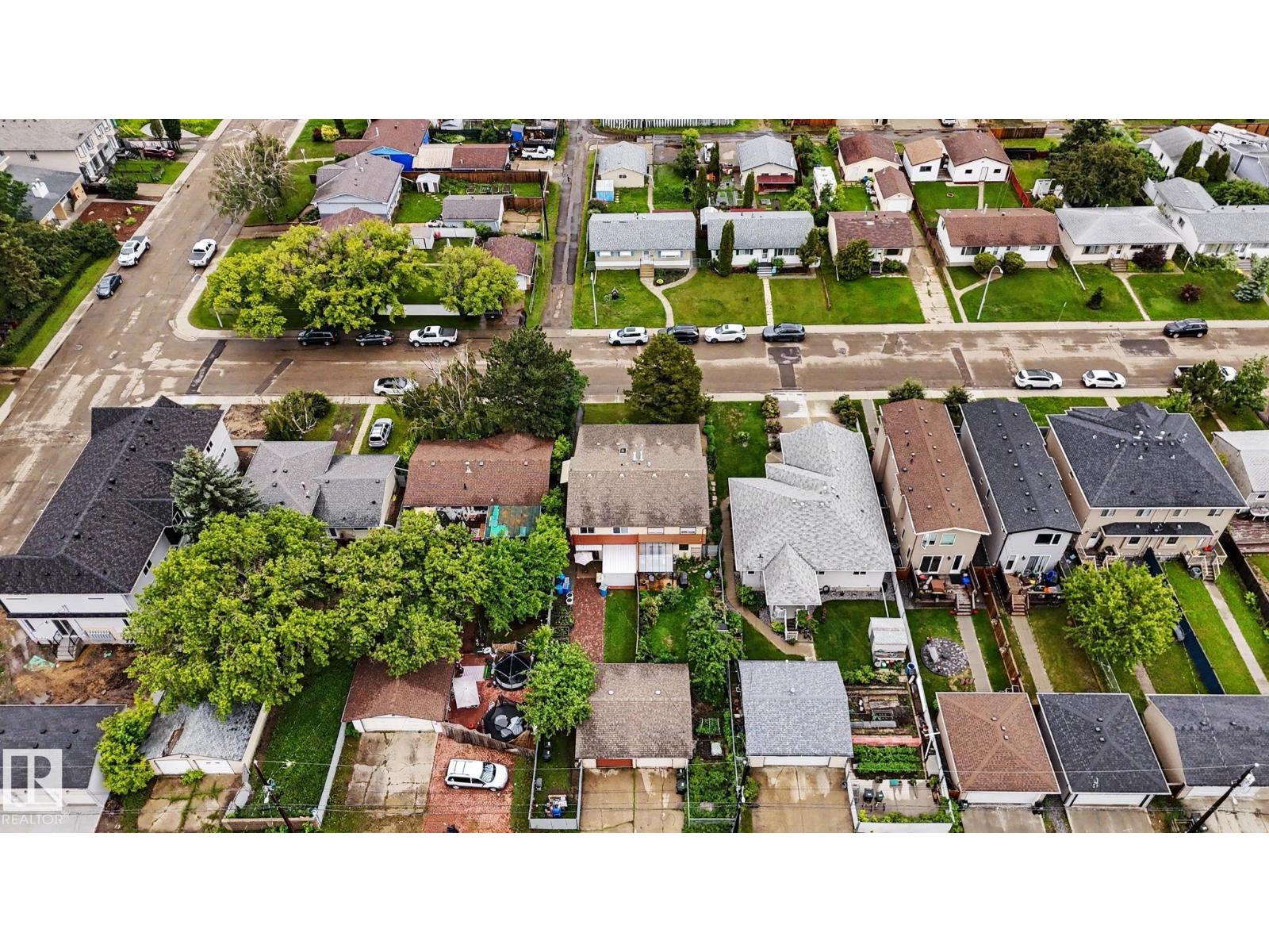 10242 161 ST NW - 48