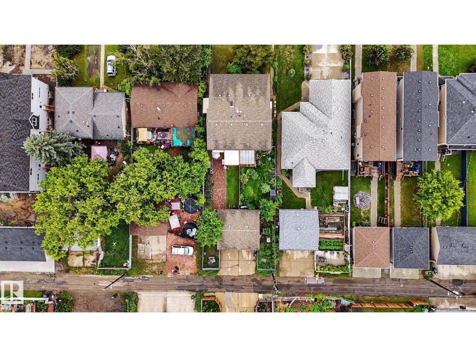 10242 161 ST NW - 57