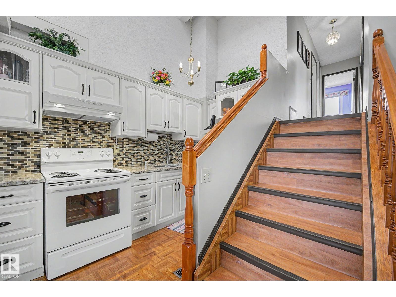 10242 161 ST NW - 19